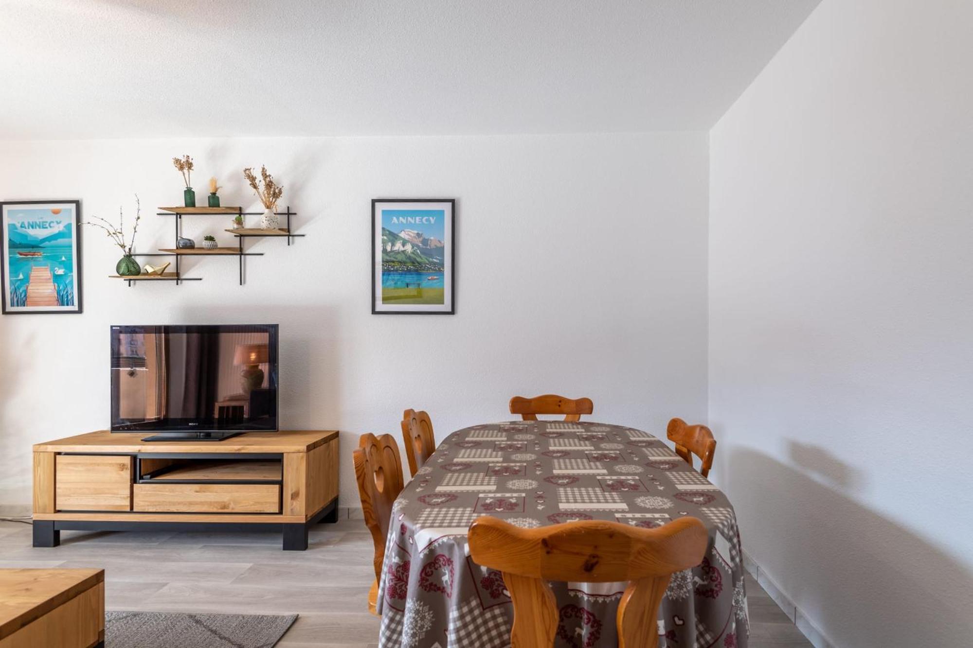 Appartement Ducs De Savoie - Comfortable Flat A Stone's Throw From The Old Town *